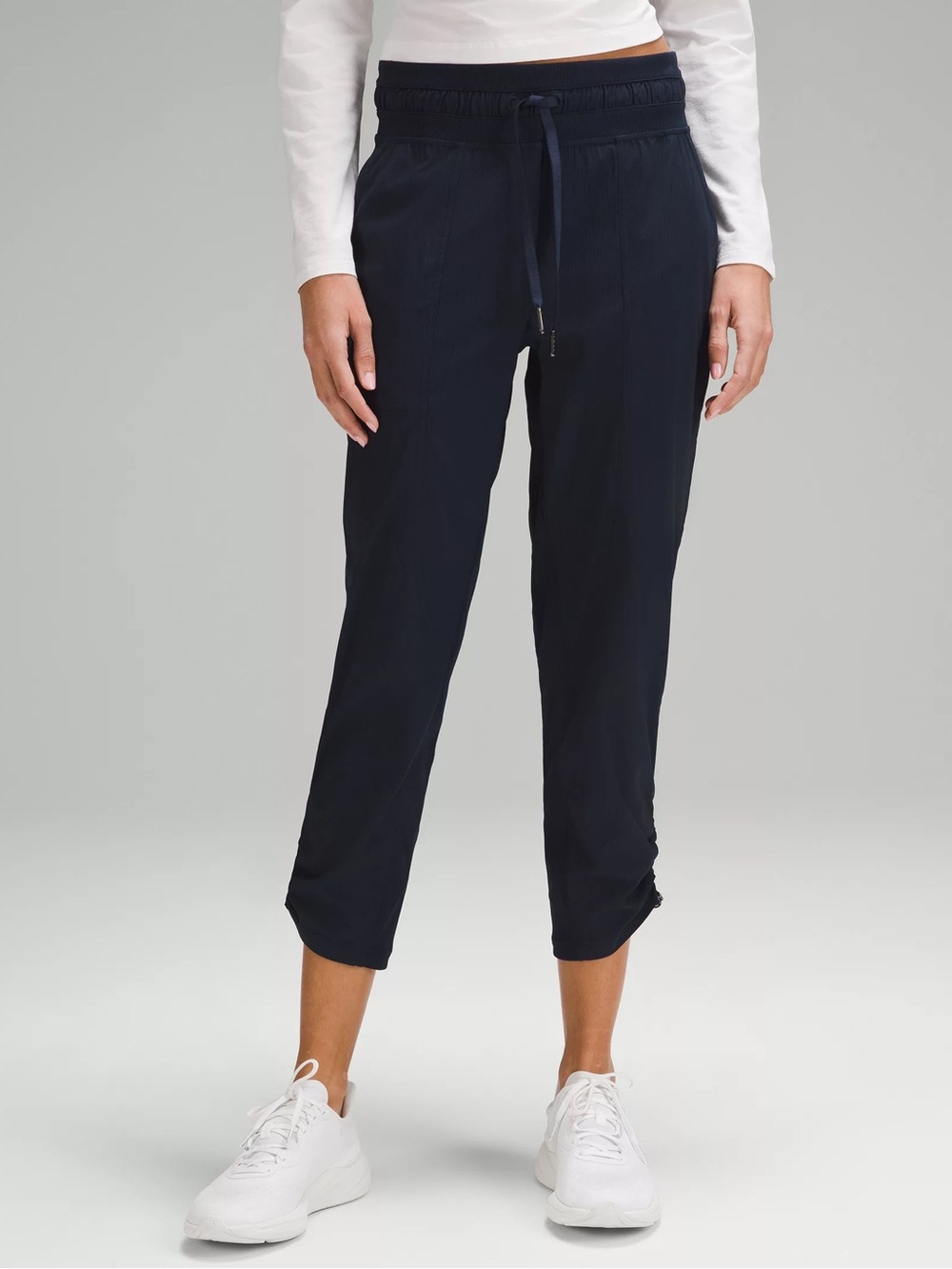 Lululemon Dance Studio MR Crop